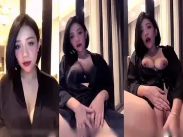Bokep Onlyfans Babynookie Colmek Pake Botol poster